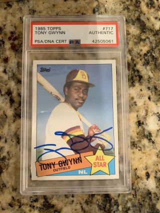 1985 Topps 717 Tony Gwynn Signed AUTO PSA DNA Certified Autograph Padres HOF 2