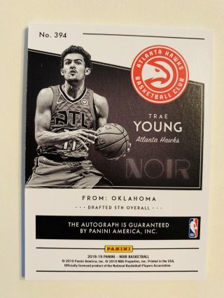 2018/19 NOIR - TRAE YOUNG - ROOKIE ON CARD AUTOGRAPH - 93/99 2