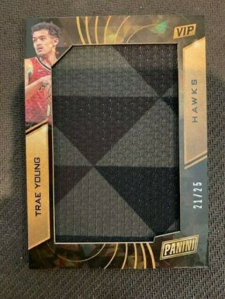 Trae Young - Cracked Ice Holo Large Patch Ssp 21/25 - 2019 Panini National Vip