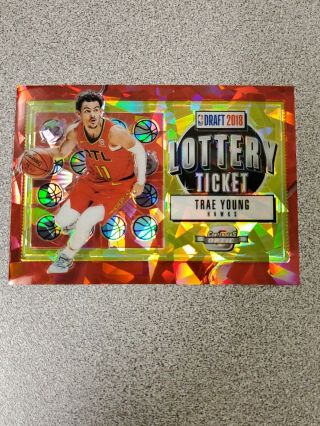 2018 - 19 Contenders Optic Red Prizm Cracked Ice Trae Young Lottery Ticket Hawks