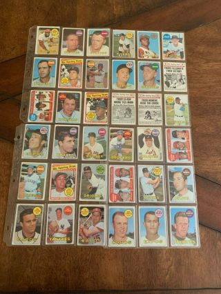 Partial Set Of 222 - 1969 Topps Baseball Cards In Binder.  Bob Gibson,  Pete Rose