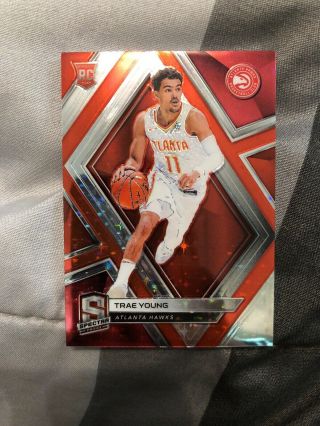 2018 - 19 Spectra Trae Young Rookie Rc Red Prizm Sparkle /99 Hawks Ssp