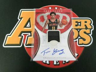 2018 - 19 Panini Crown Royale Trae Young Rookie Jersey Auto Rc /199 Signatures