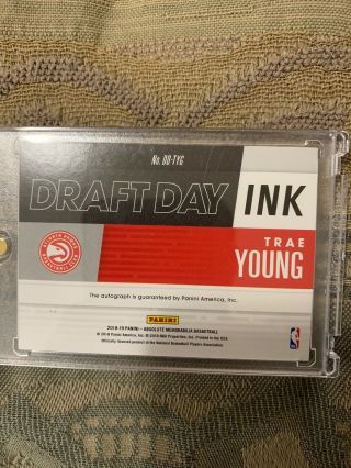 Trae Young 2018 - 19 Panini Absolute Draft Day Ink Rookie RC Auto /125 2