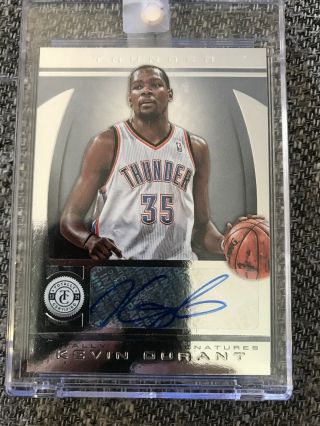 Kevin Durant 2013 - 14 Panini Totally Certified Auto