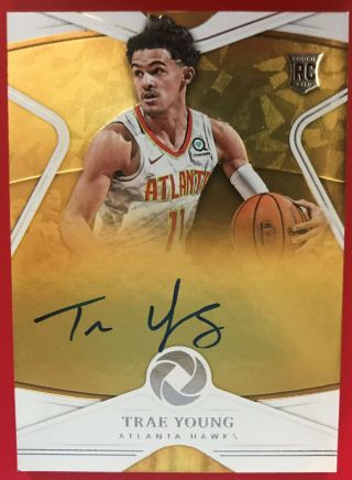 2018 - 19 Opulence Trae Young Rookie On Card Auto 4/99 Hawks