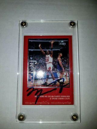 Michael Jordan Autographed Upper Deck Retro Mj Card