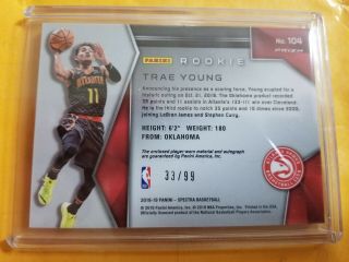 2018 - 19 Panini Spectra Trae Young Auto Rookie Jersey Blue Neon RC /99 2