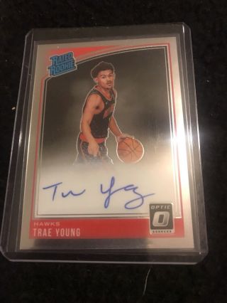 2018 - 19 Optic Trae Young On Card Autograph Rated Rookie Holo Silver Auto