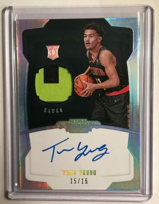 18/19 Panini Dominion Trae Young Jersey Autograph Rookie Silver Card 15/15 180