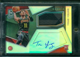 256/299 Trae Young 2018 - 19 Spectra Rookie Jersey Auto Autograph Silver Prizm Rc