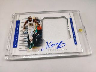2018 - 19 National Treasures Colossal Material Auto Kevin Durant D /25 Read