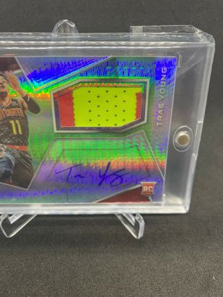 2018/19 Spectra Trae Young Green RPA Rookie Patch Auto /49 Hawks 2