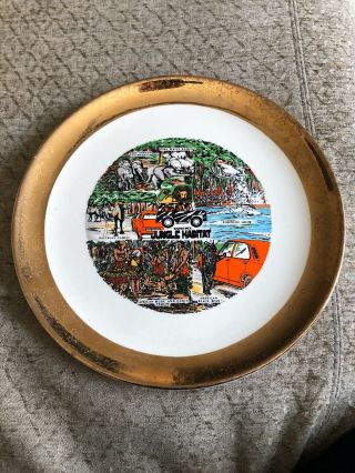Rare Gold Rim Warner Bros.  Jungle Habitat Collector Plate Souvenir