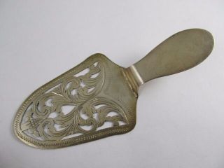 Silver 0.  900 Small Finely Tooled Dessert Server Xlnt Cond No Monogram