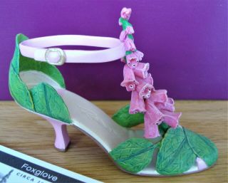 Just The Right Shoe - Foxglove,  2005 Breast Cancer Awareness Shoe,  Rare