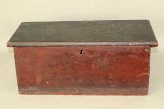 RARE WILLIAM & MARY 18TH C CT MINIATURE BLANKET CHEST BEST RED PAINT 3