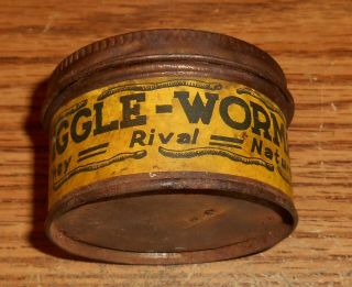 Early Fur Fame Bait Co.  Wiggle Worms Tin Can/very Rare Ohio Item