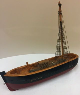 Lovely Vintage Wooden Model Of Fishing Boat / Hawler - Restoration Project (d5)