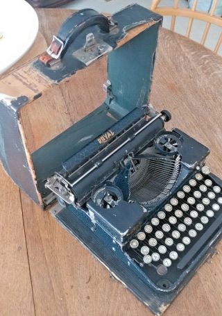 Rare Vintage 1928 Royal Portable Model P Typewriter In Blue W/white Keys & Case