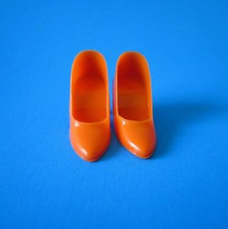 Barbie Vintage Opaque Orange Closed Toe Shoes Japan 1807 Disco Dater (1967)