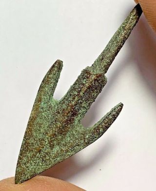 Rare Intact Minoan Bronze Arrowhead Circa 1500 Bc 11.  7gr 58mm