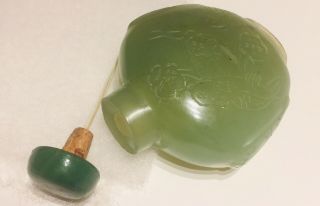 Rare Antique Chinese Light green Jade Snuff Bottle 19th Century 2
