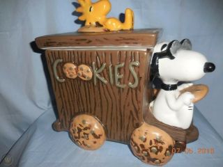 Snoopy Woodstock Cookie Jar On Wagon Rare