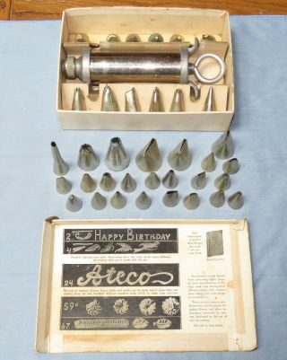 Ateco Cake Decorating Set W/30 Icing Tips,  Vintage Metal Set W/syringe Plunger