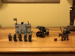 Very Rare - Lego Lord Of The Rings - Uruk - Hai Army Set 9471