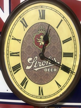 Vintage Stroh’s Signature Beer Light Up Illuminated Clock Sign Oval Rare