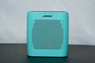 Bose Soundlink Color Bluetooth Speaker - Rare Green.  Great Sound.  Powercord