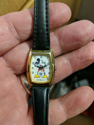 Vintage Disney Mickey Mouse Watch Seiko 2k02 - Rare