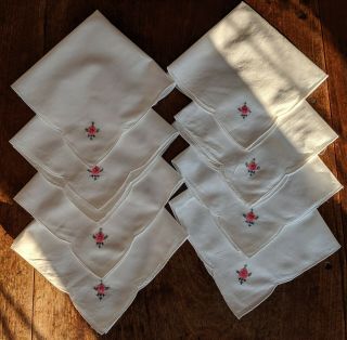Set Of 8 Vintage White Linen/cotton Napkins With Embroidered Flower,  39cm Square