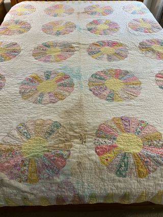Vintage Handmade Feed Sack Dresden Plate Quilt 73 " X 88 " Sadly A Cutter