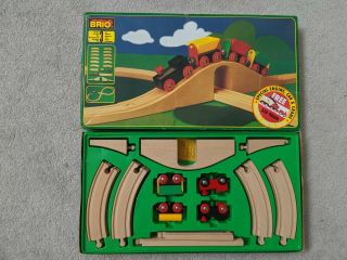 Brio Vintage 1990 (complete) Train & Bridge Set: 33125 Rare