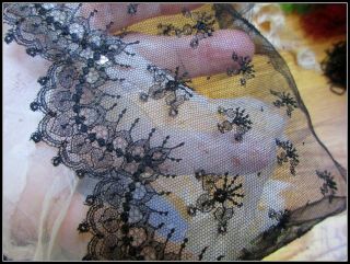 Antique Victorian French Most Delicate Fine Weave Chantilly Lace Trim Frag Sm Pc