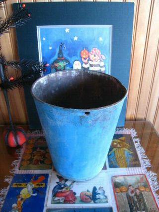 Fabulous Old Vintage Metal Sap Bucket Can Aqua Blue Paint Hang Or Sit