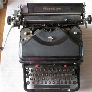 Vintage Antique Remington Rand Noiseless Black Portable Typewriter - Steampunk ?