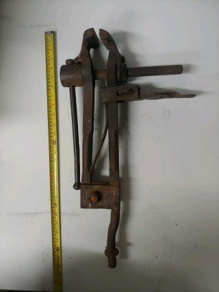 Vintage Antique Blacksmith Metal Post Leg Vise