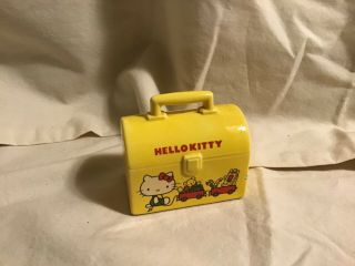 Hello Kitty Lunchbox Vintage 1976 Yellow Porcelain Ceramic Coin Bank Rare Japan