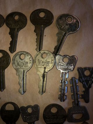 16 Vintage Master lock Padlock Keys Rare Some LION Logo Brass Petite Script 3
