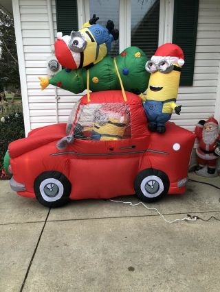 DESPICABLE ME MINIONS SCENE CHRISTMAS AIRBLOWN INFLATABLE GEMMY CAR TREE RARE 2