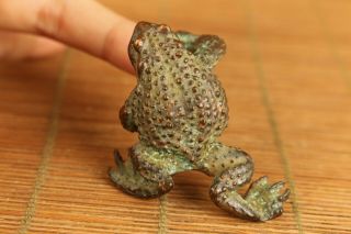 Mini Old Bronze Hand Casting Frog Statue Figure Netsuke Collectable Tea Pet
