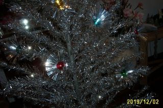 VERY RARE,  VINTAGE 6 - 1/2 ' TAPER ALUMINUM POM POM CHRISTMAS TREE (COLORED INSERTS 2