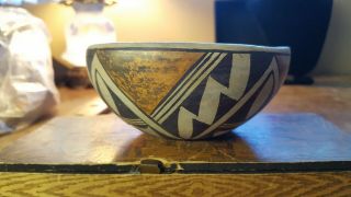 Marie Z.  Chino? Vintage / Antique Acoma Pueblo Indian Pottery Pot Bowl
