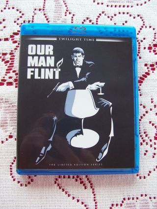 Our Man Flint Blu - Ray Oop Twilight Time Rare James Coburn