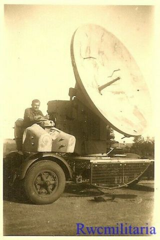 Rare Us Soldier Posed W/ Captured Mobile Luftwaffe Radar Station Unit