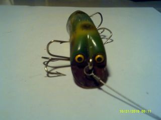 Vintage Wood P & K Bright Eyes Fishing Lure Frog Color 2 3/4 " 2 Treble Hooks