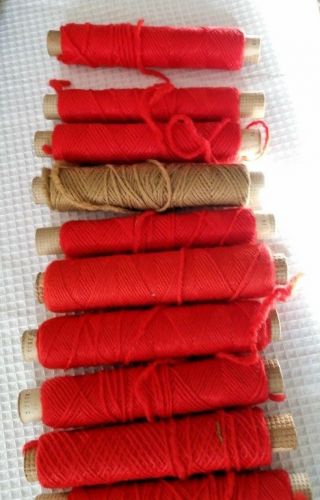 Rare vintage 100 lambs wool red and tan rug spooled yarn 20 ozs 11 spools 2